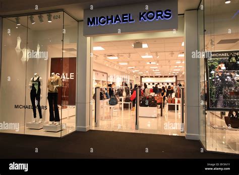 michael kors outlet canada online|michael kors toronto premium outlets.